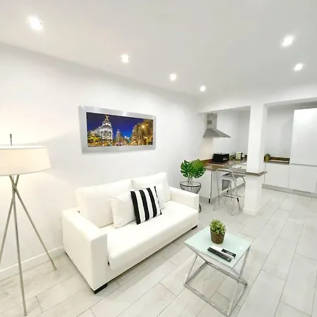 Apartamento De Diseno En Plaza Mayor-3